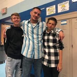 Meet your Posher, Raymond